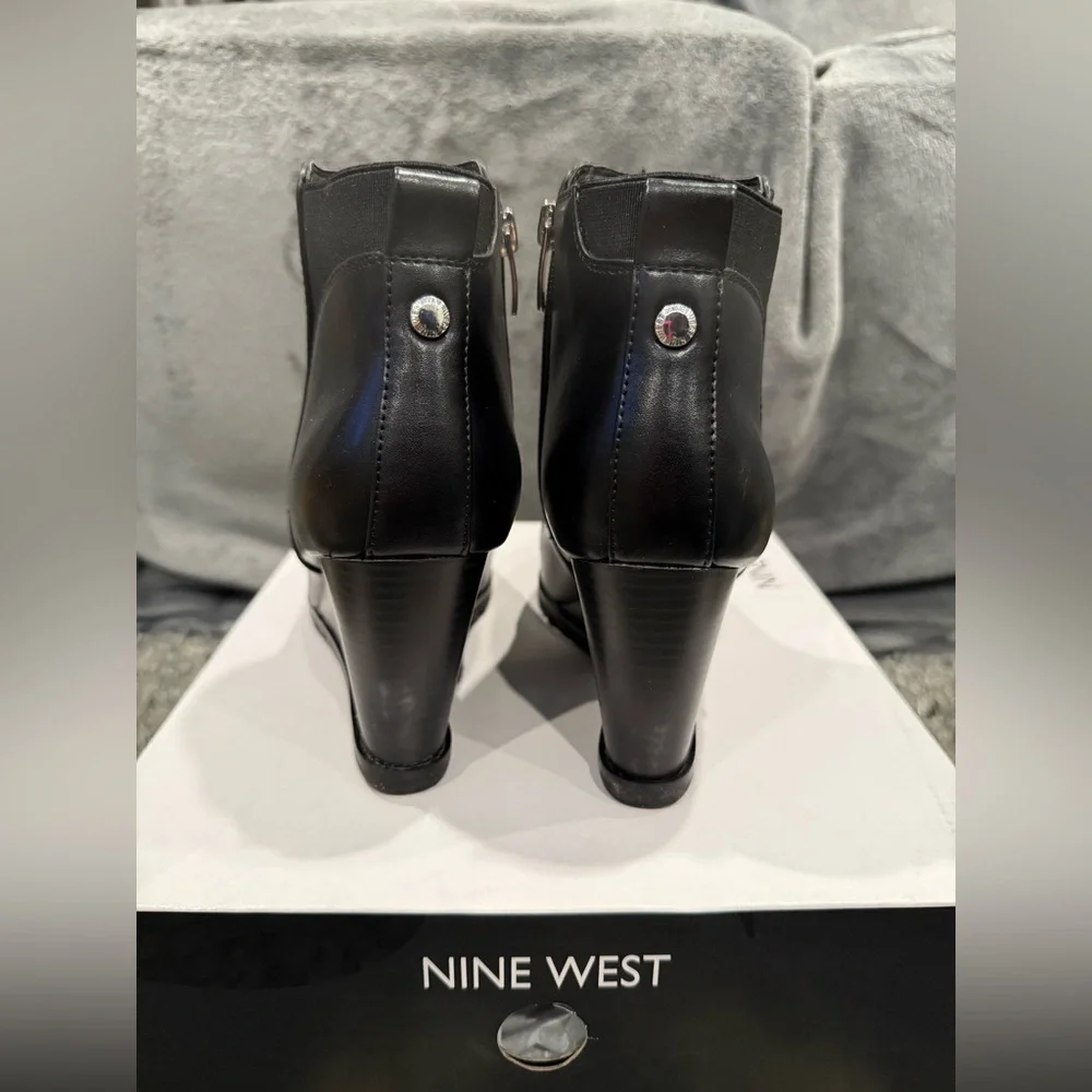 Nine West euc size